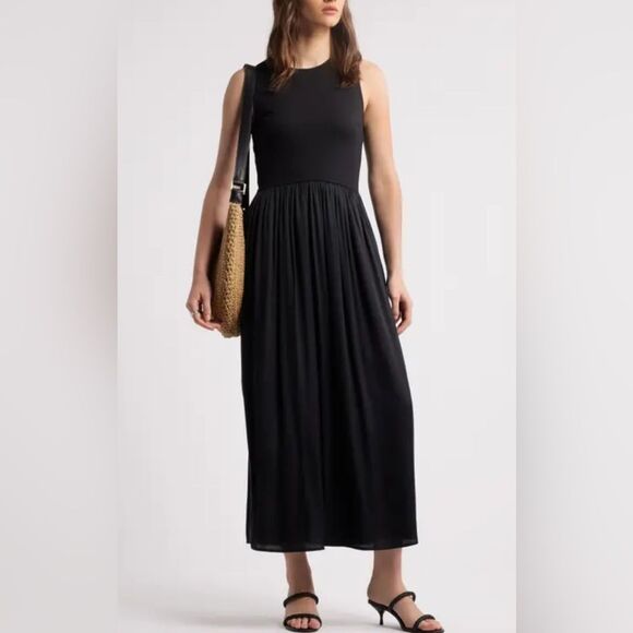 Bellamie Navy Ruched Halter Sundress - Picture 1 of 5